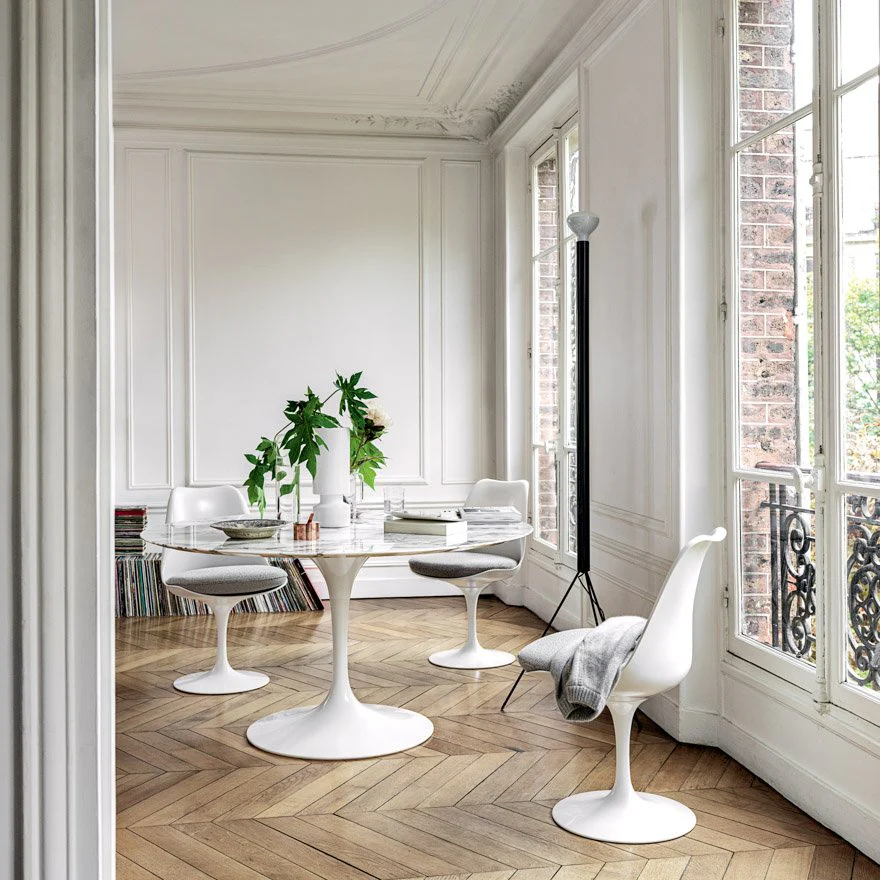 Saarinen Round Marble Dining Table