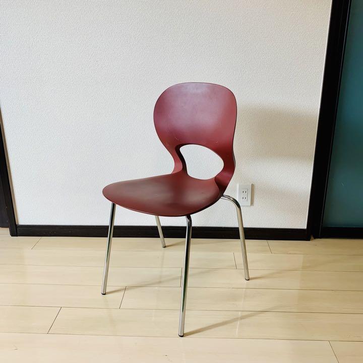 PIKAIA Four Legs Chair