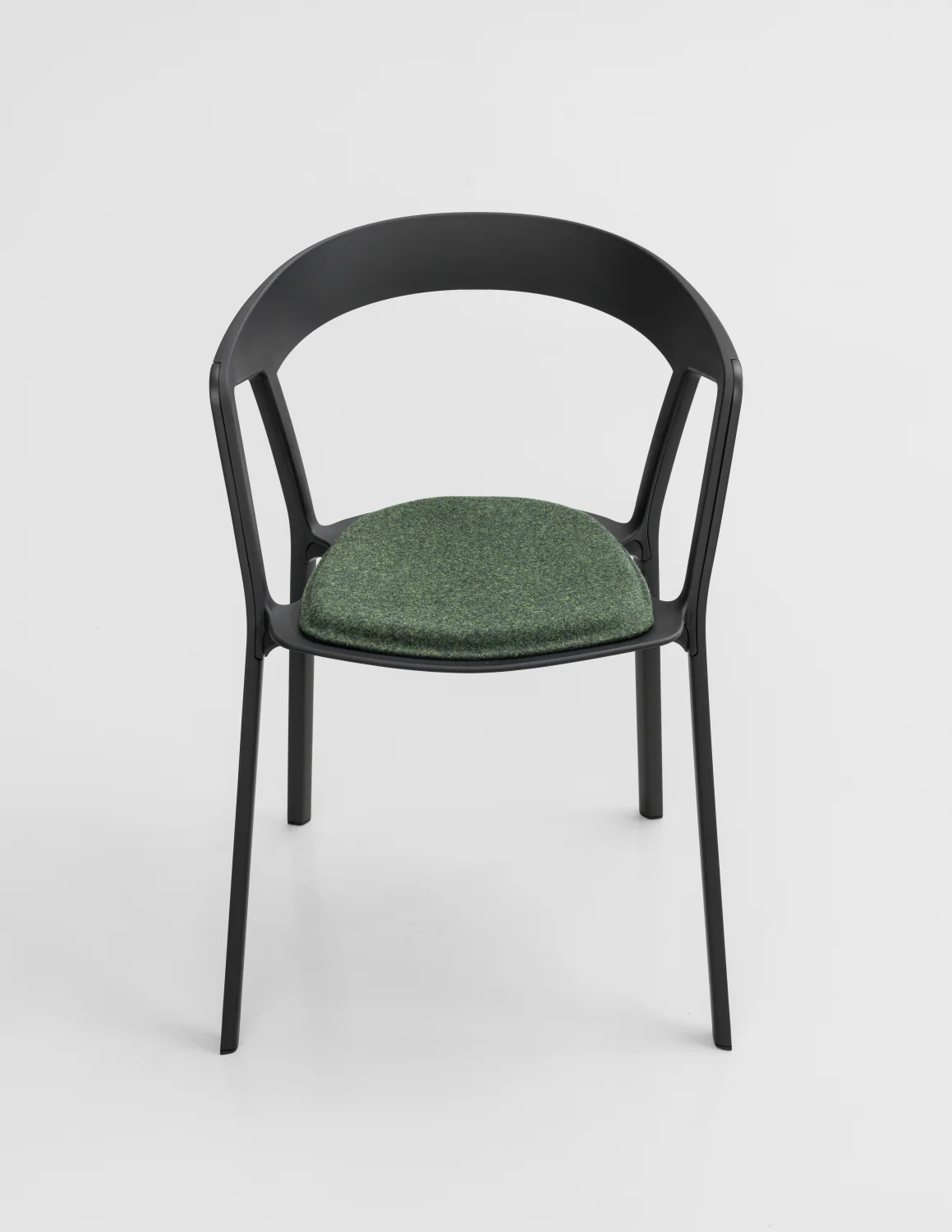 COMPAS Armchair with Fix Cushion