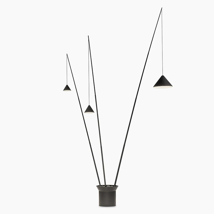 North 5620 Floor Lamp