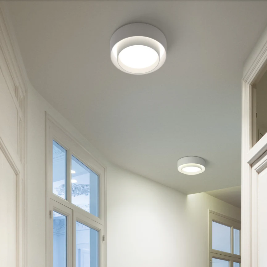 Centric Ceiling/Wall Lamp