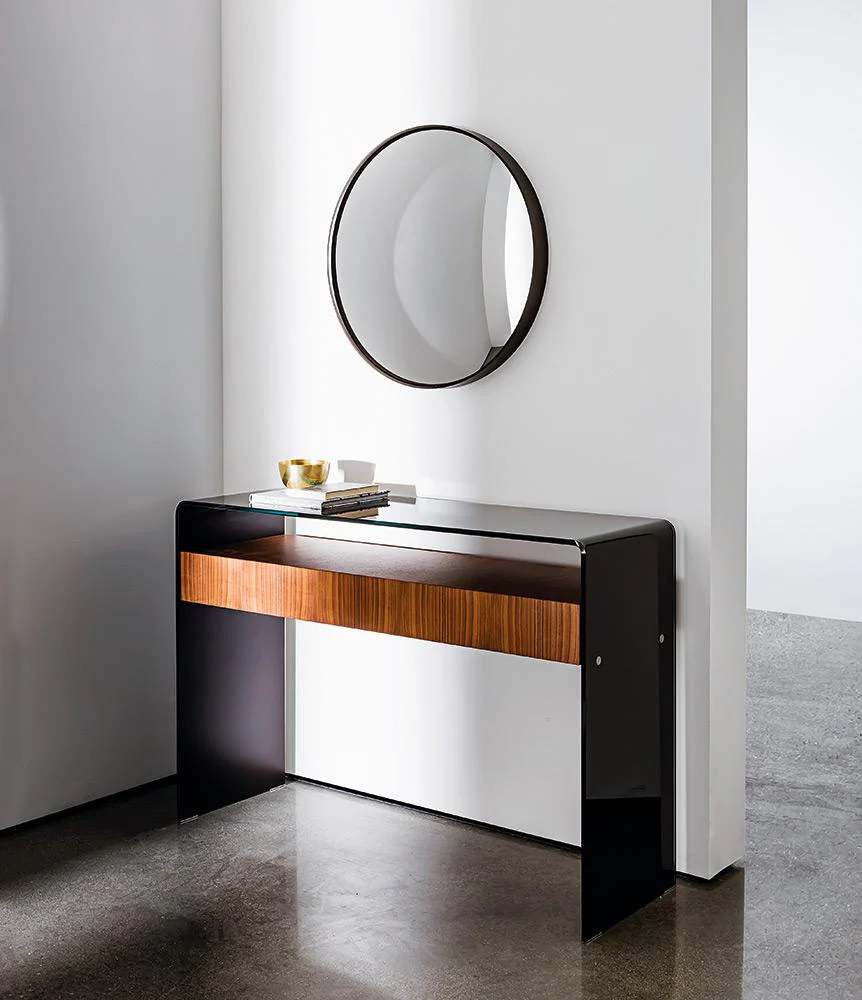 Bridge Hall With Drawer