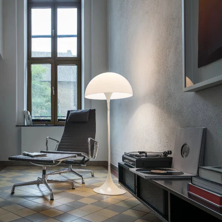 PANTHELLA Floor Lamp