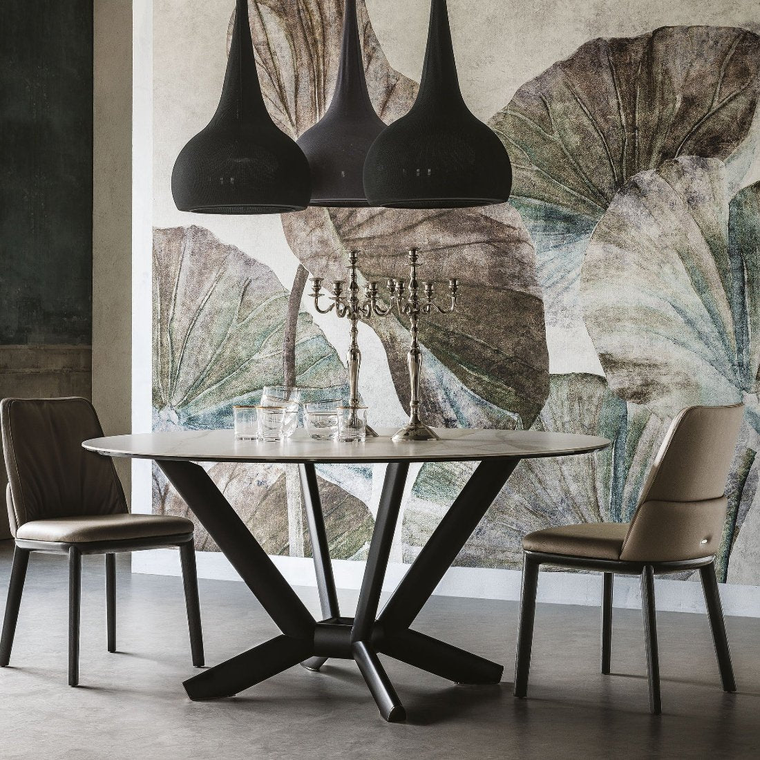 PLANER Keramik Round Table