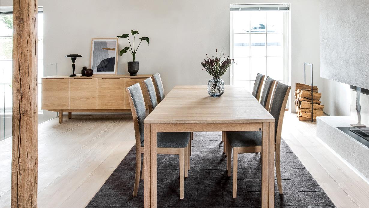 SM 306 Sideboard (4 doors / 1 Long and 2 Short Shelf / 2 Drawer)