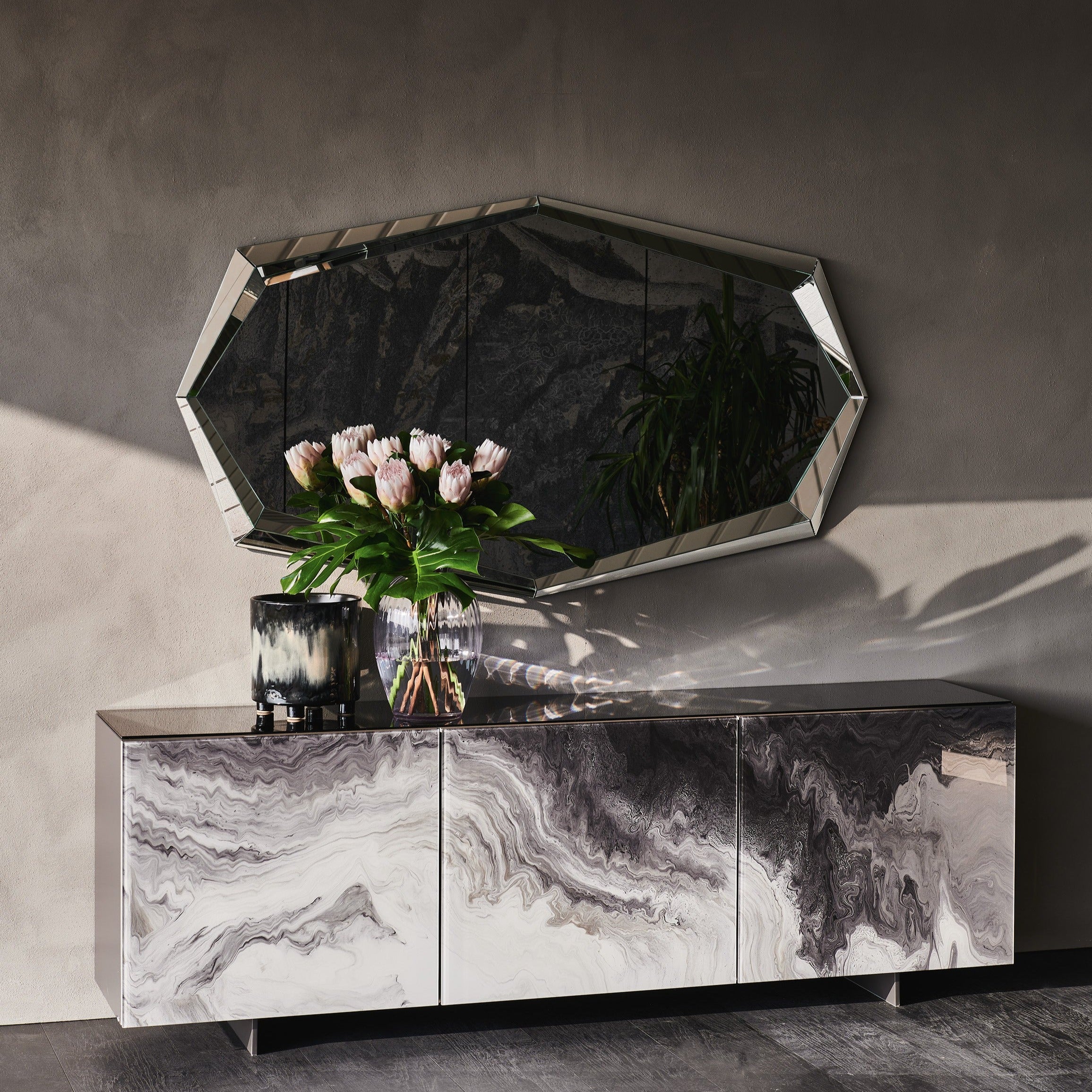 FOCUS Crystalart Sideboard