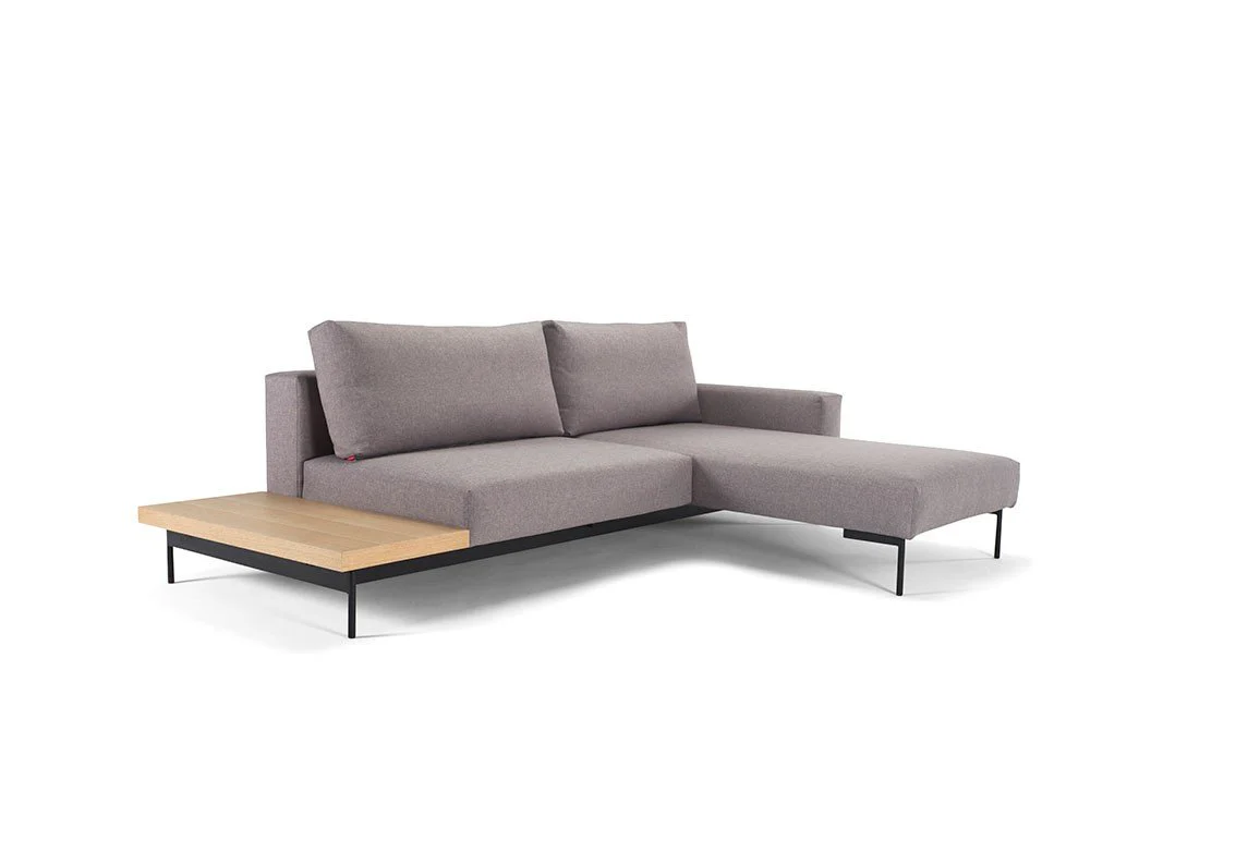 Bragi with side table