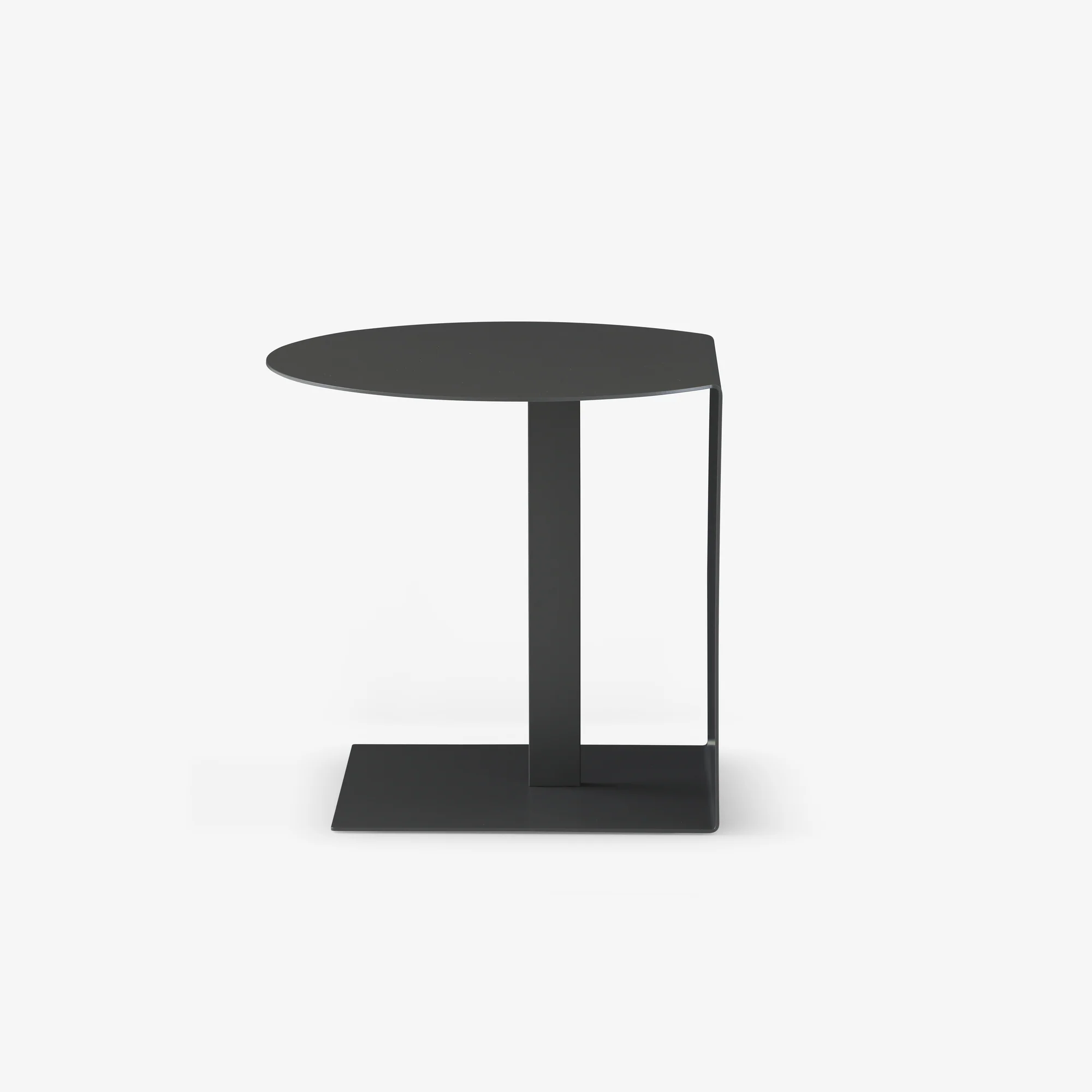 Oda Pedestal Table