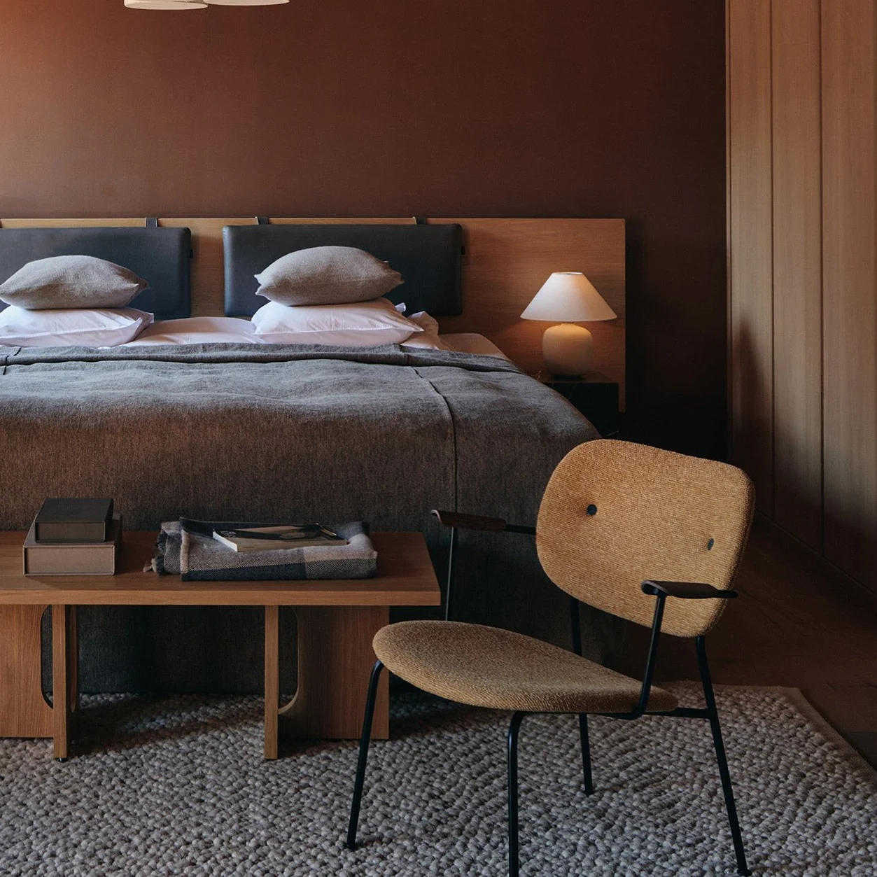 Co Lounge Chair - UPHOLSTERED SEAT AND BACK