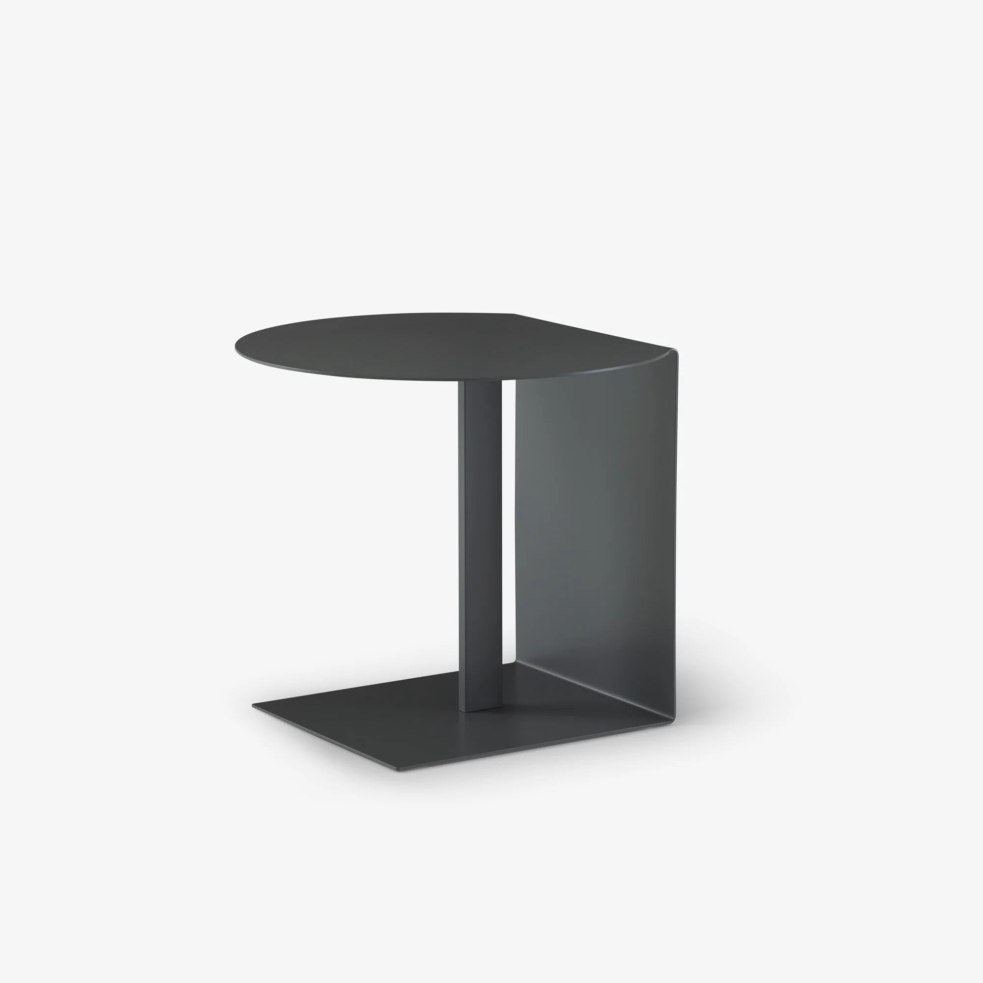 Oda Pedestal Table