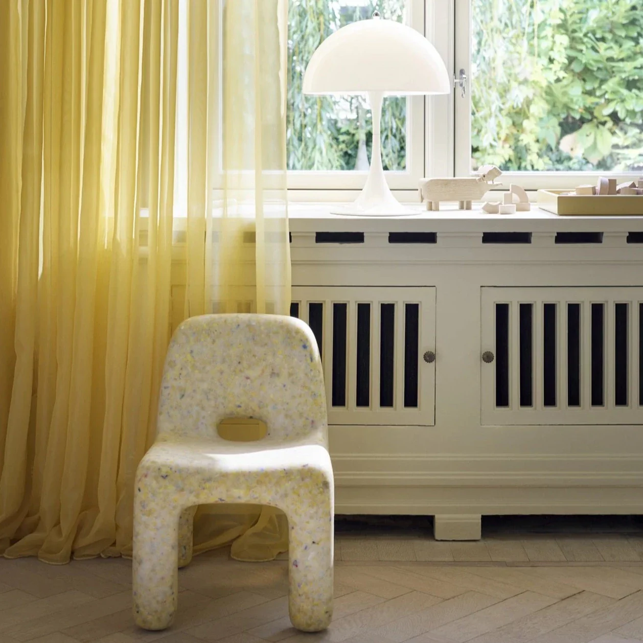 PANTHELLA 320 Table Lamp