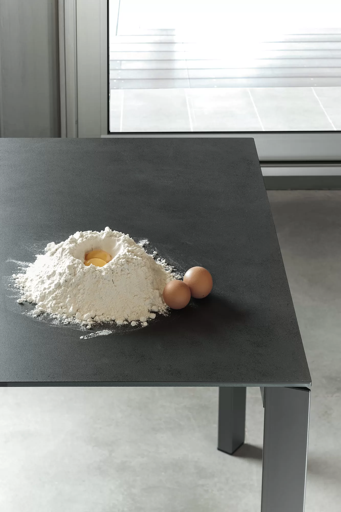 Dublino Melamine Extendable Table