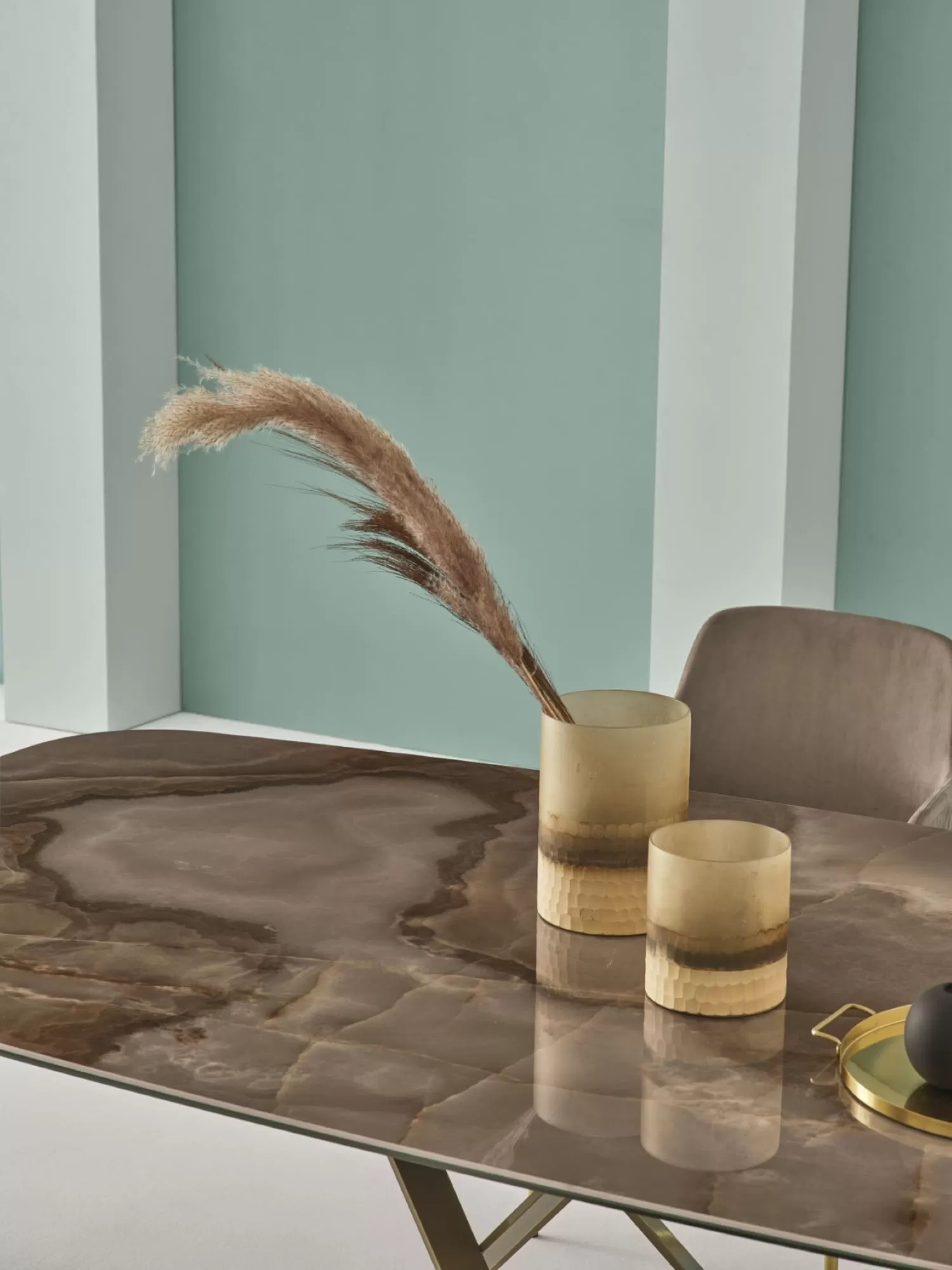 Delta Barrel Marble/Ceramic Table