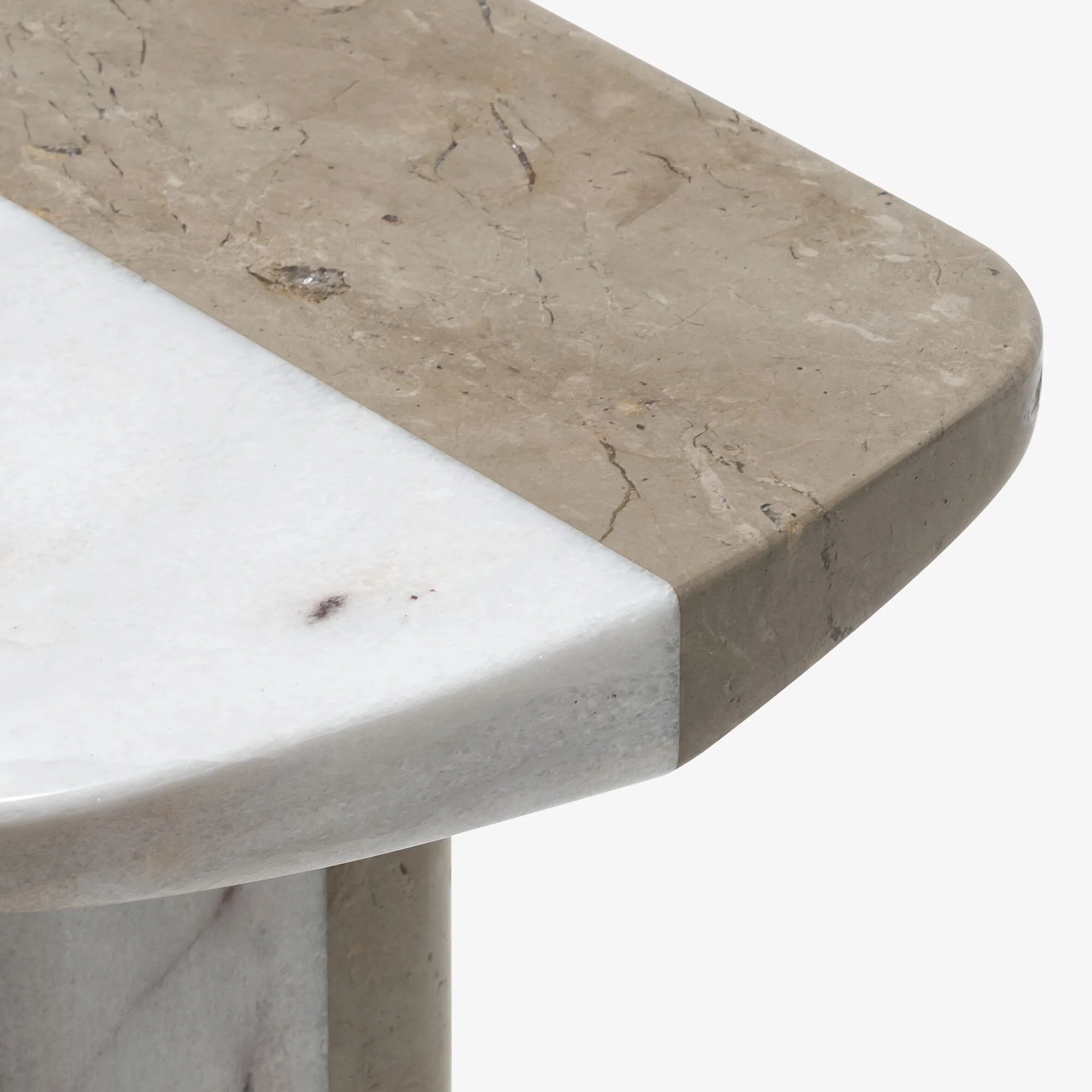 Biscotto Pedestal Table High Version