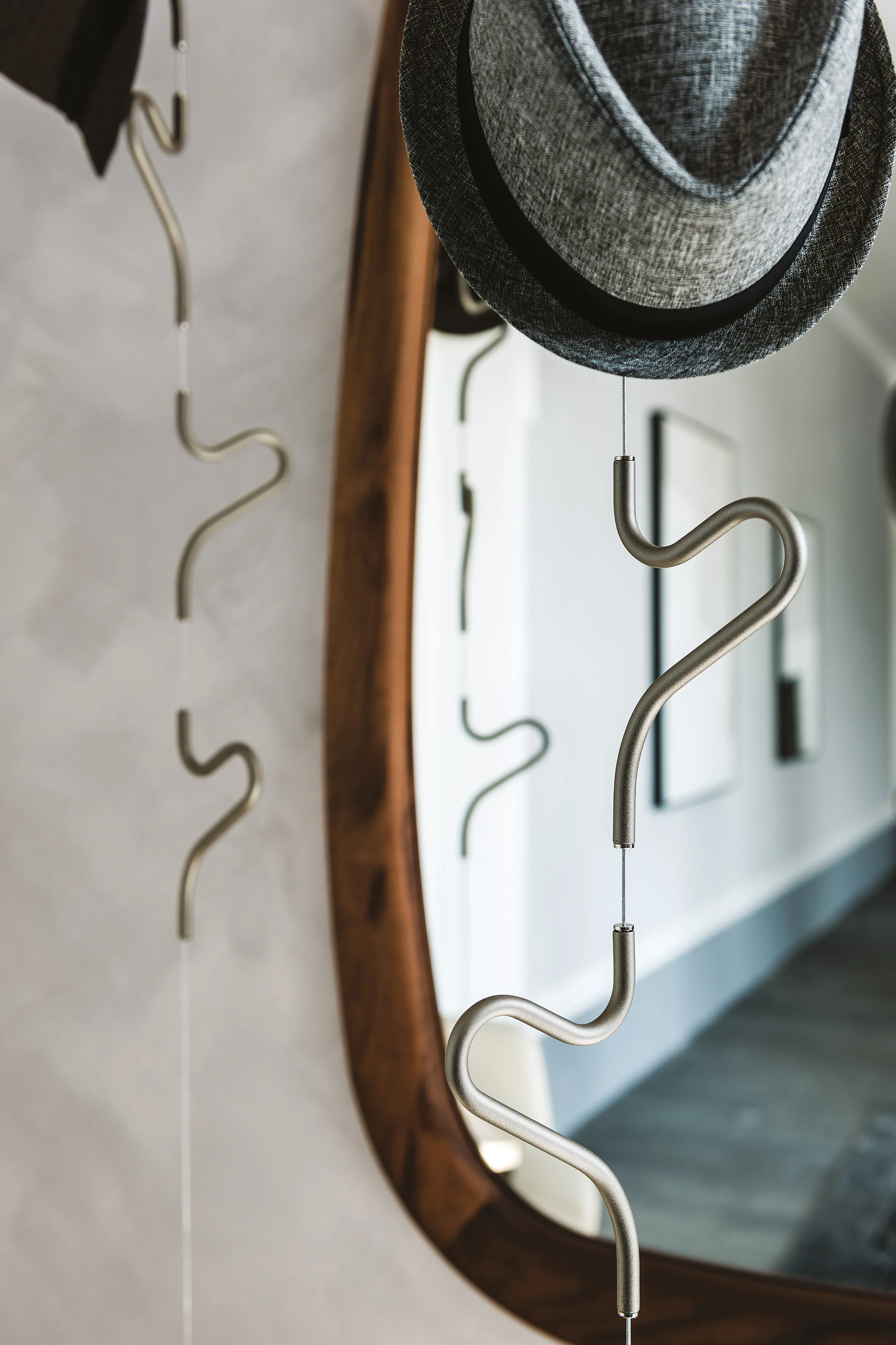 AIR Ceiling Clothes Hanger