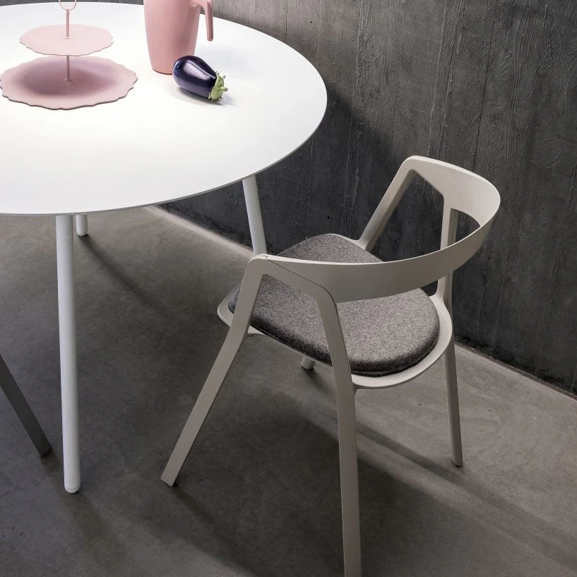 COMPAS Armchair with Fix Cushion