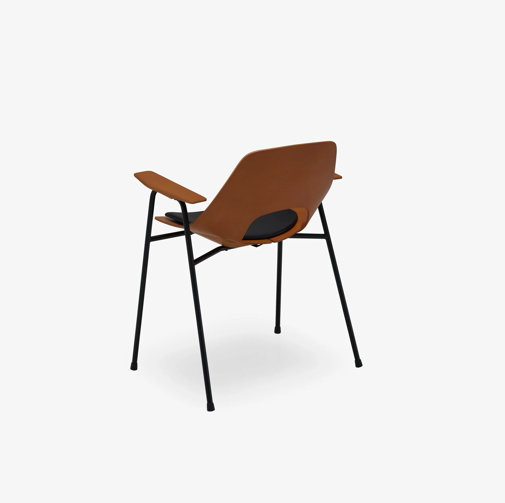 Tonneau Carver Chair