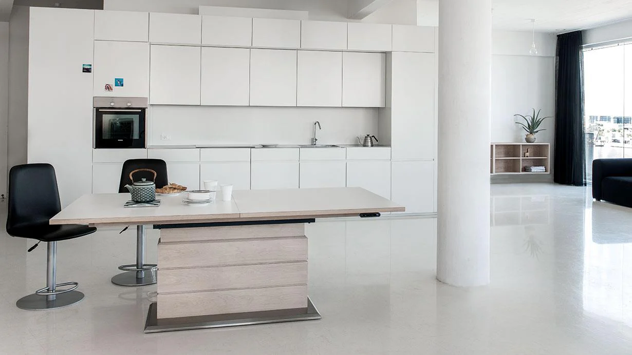 SM 50 High-rise Dining Chair