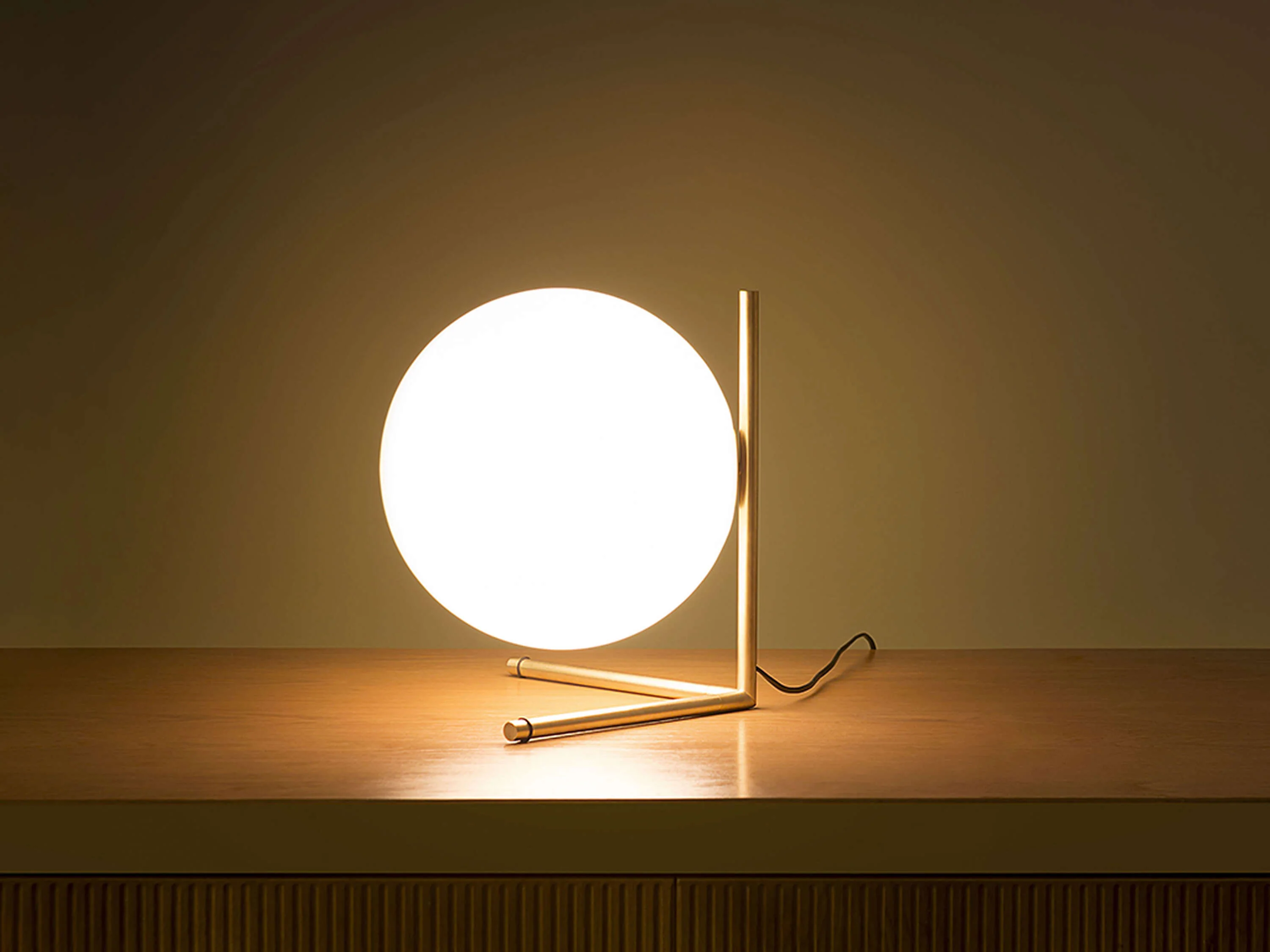 IC T2 Table Lamps
