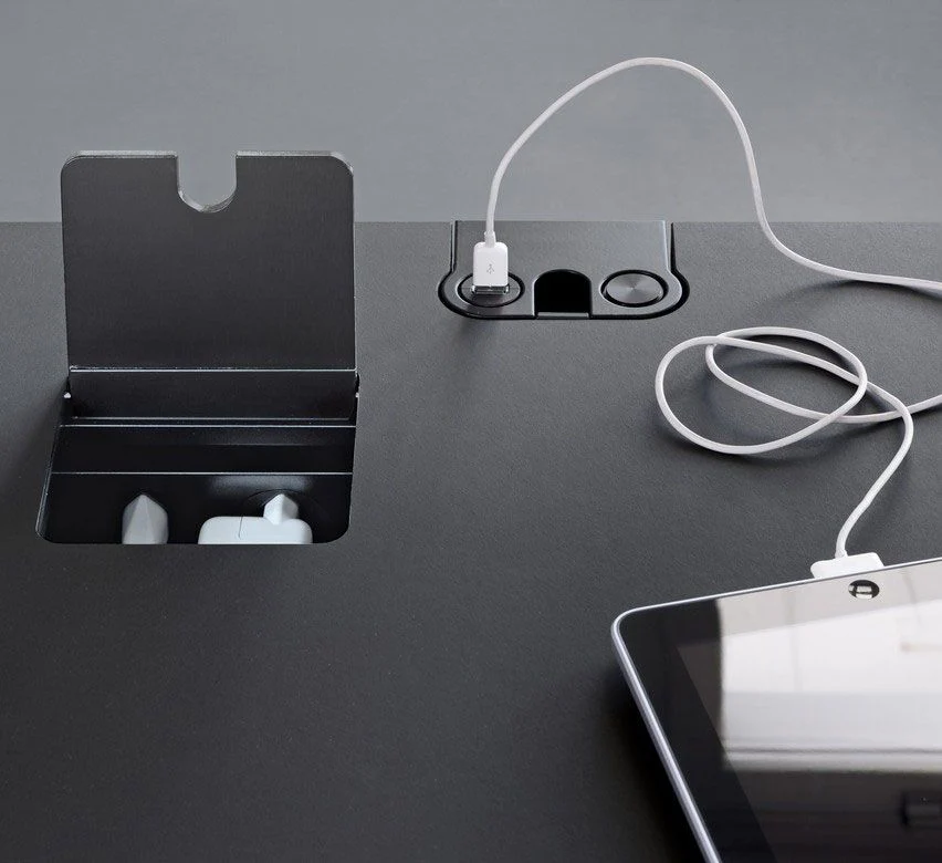 Kitos M Plus Laminate Table