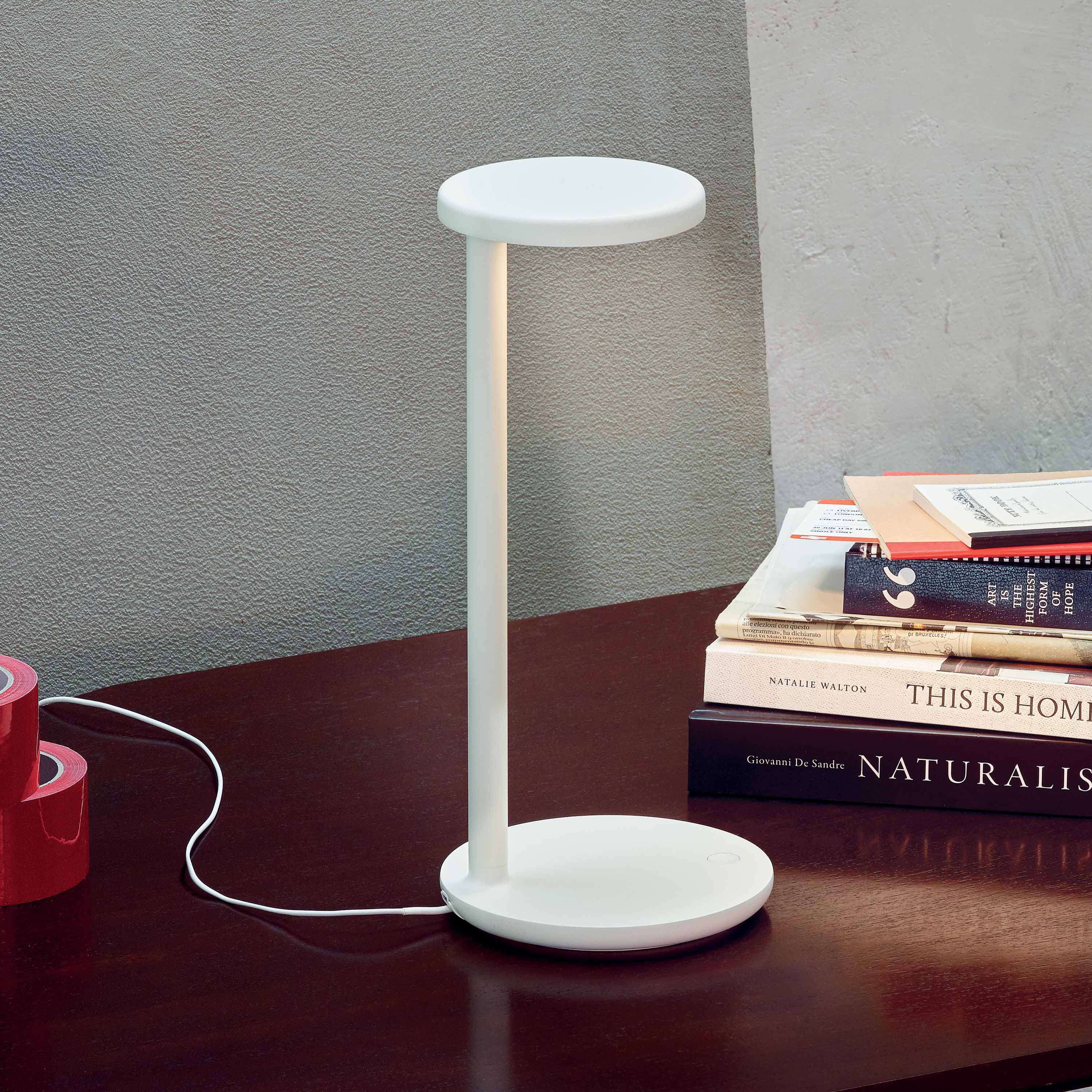 Oblique Qi Table Lamps