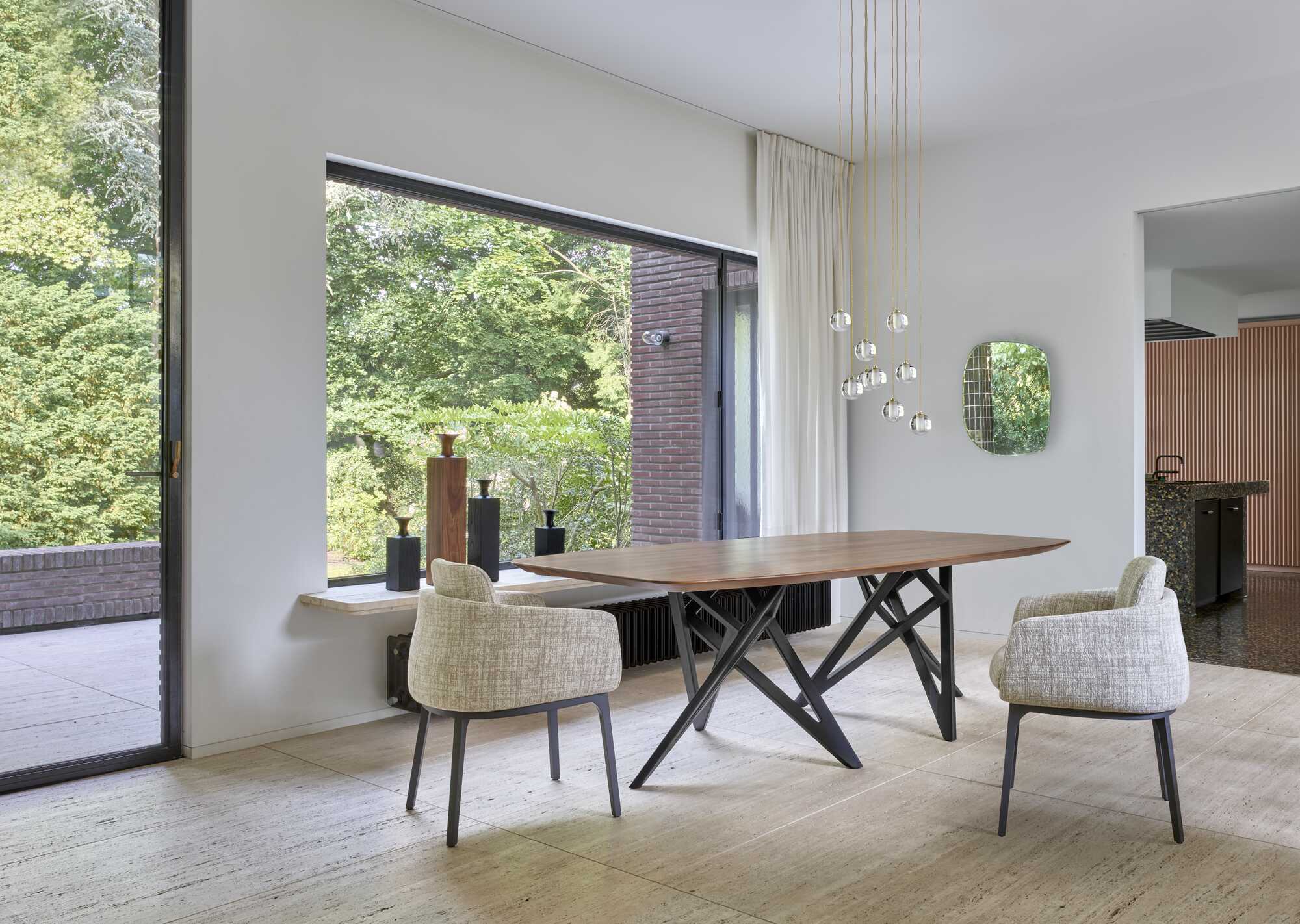 Ennéa Oval Dining Table Legs In Natural Oak