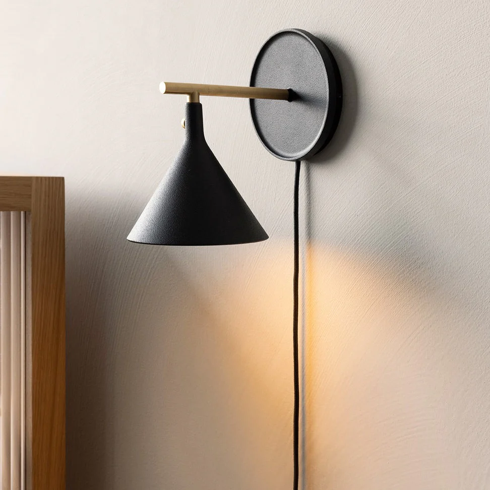 Cast Sconce Wall Lamp
