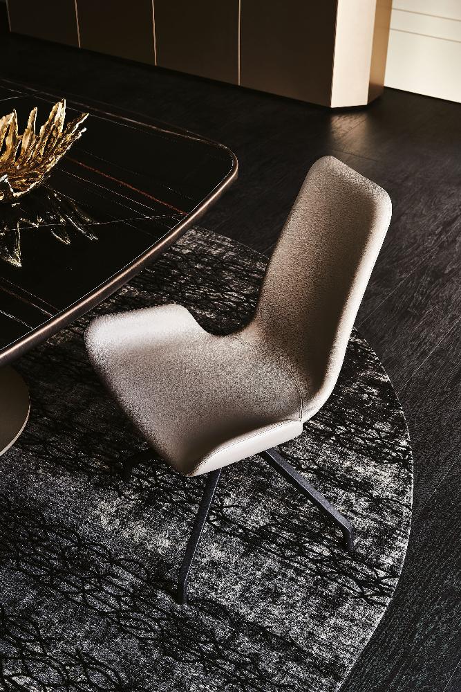 FLAMINGO Swiveling Chair