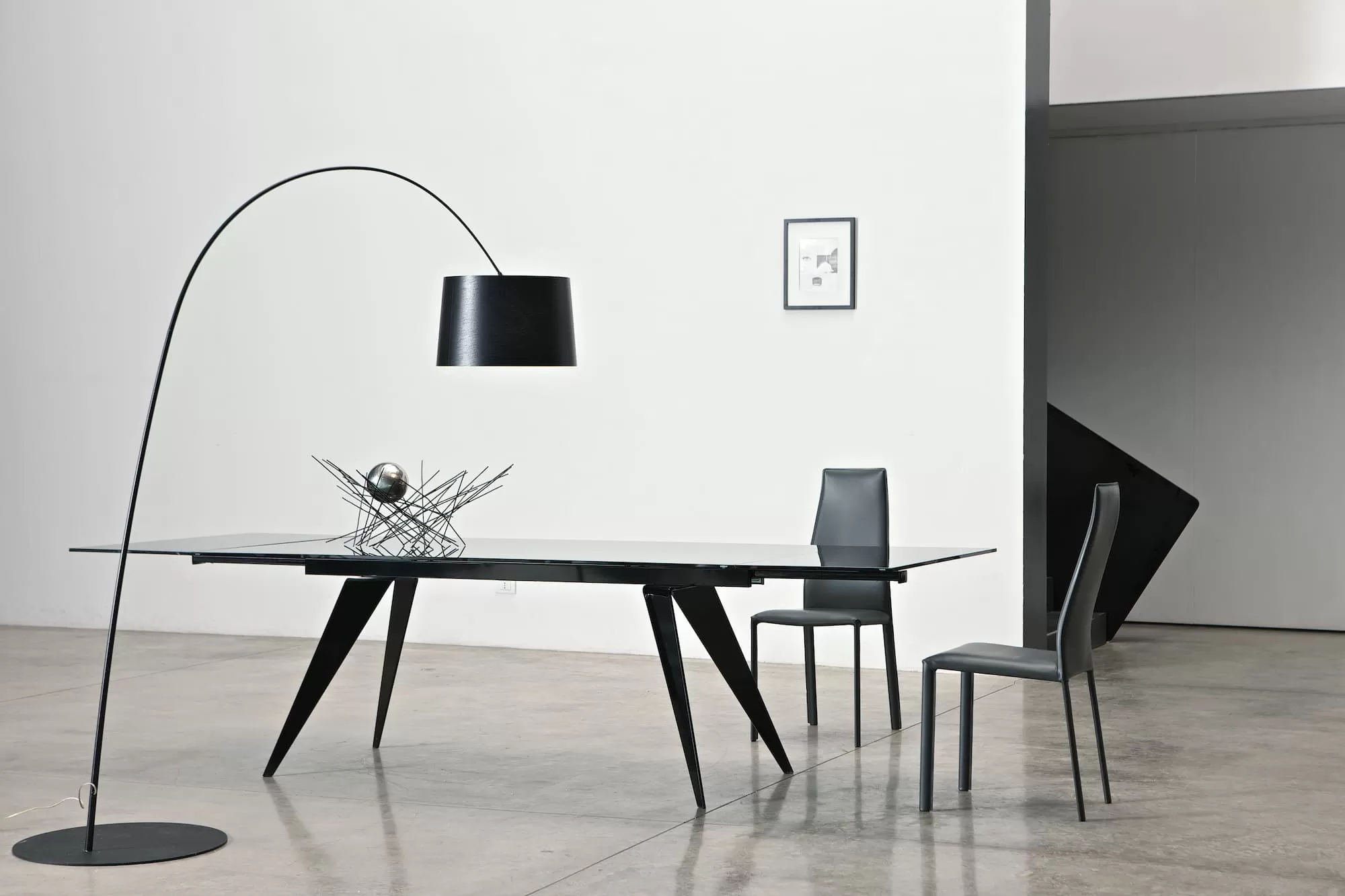 Ramos Extendable Crystal Table