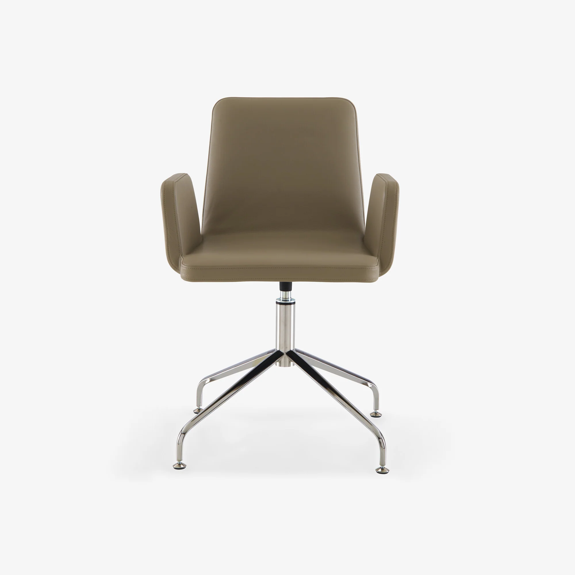 Vik Carver Chair Central Pedestal