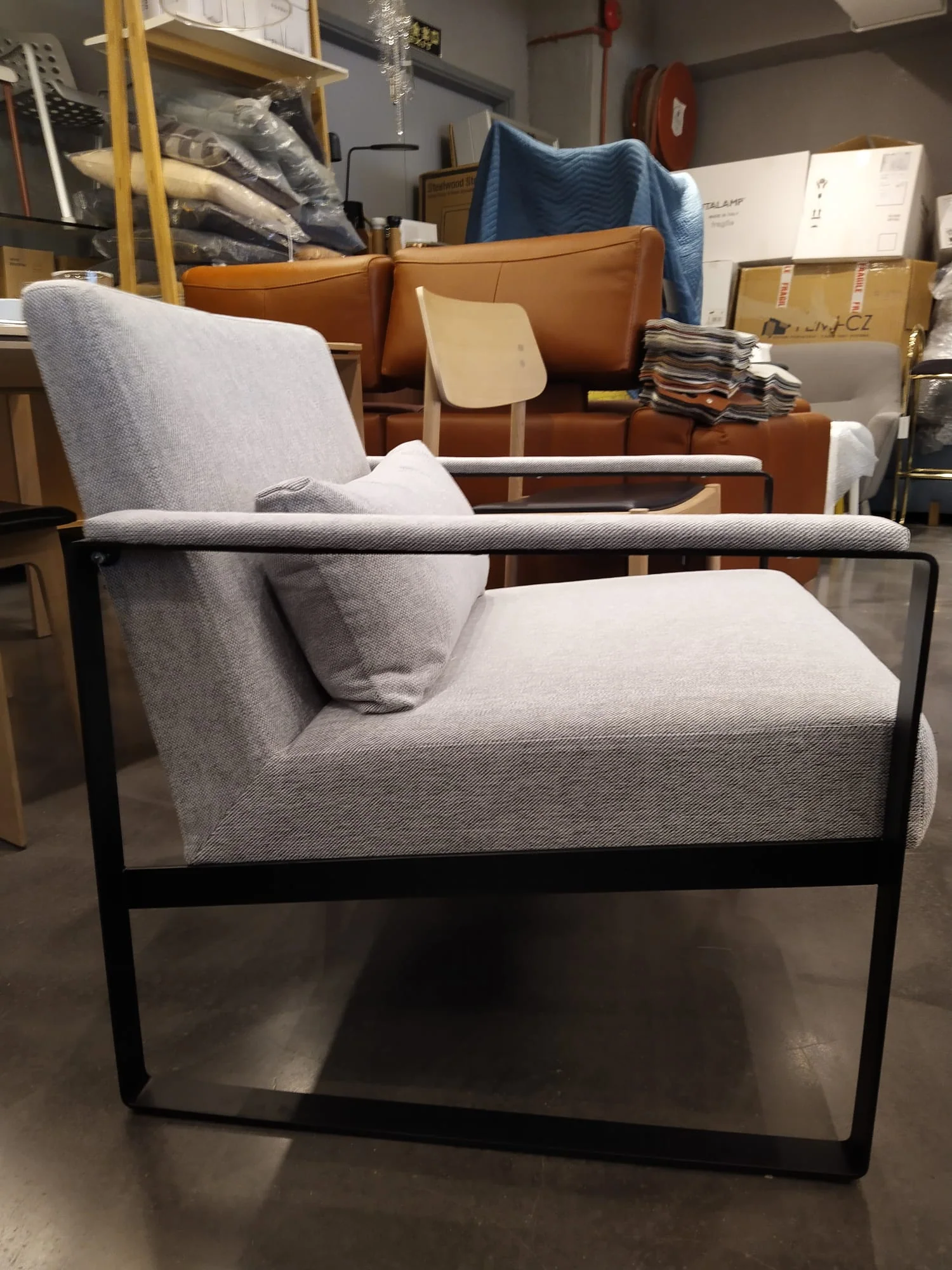 Nicholas Lounge Chair