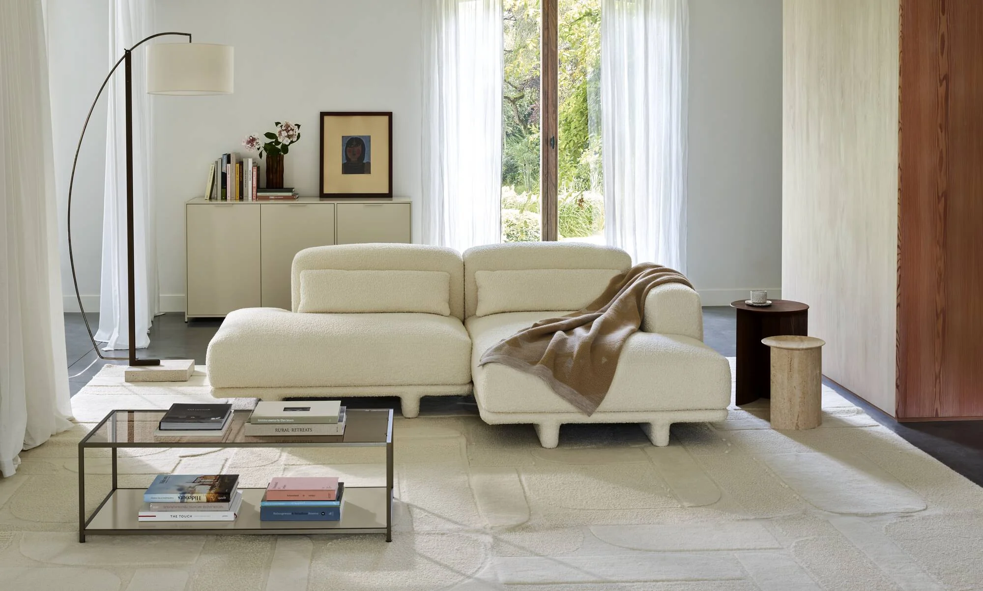 Apuso & Rondone Occasional Table Rondone