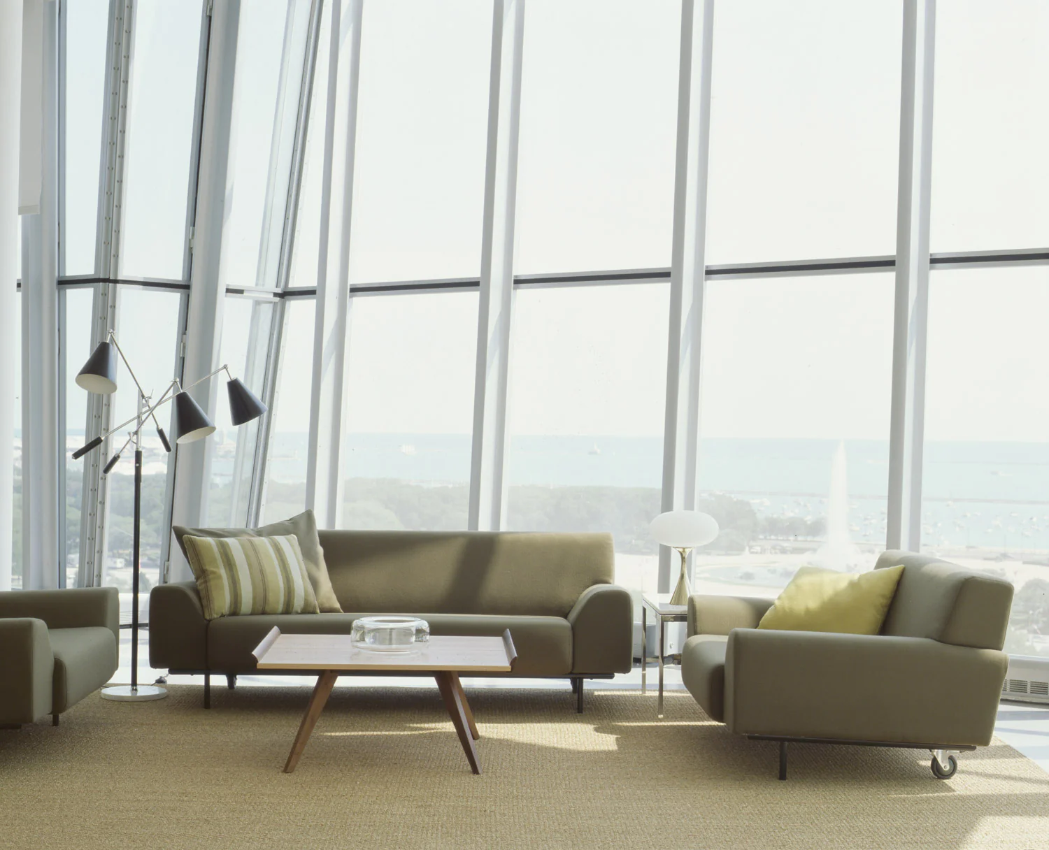 Splay-Leg Table and Tray