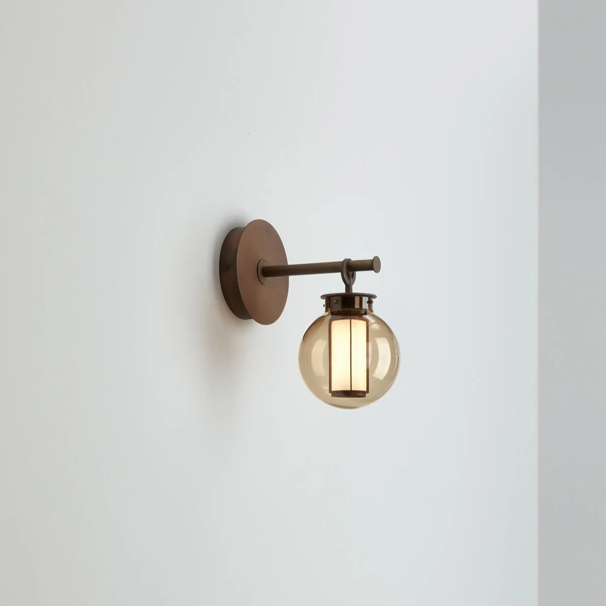 BAI A DI DI Wall Lamp
