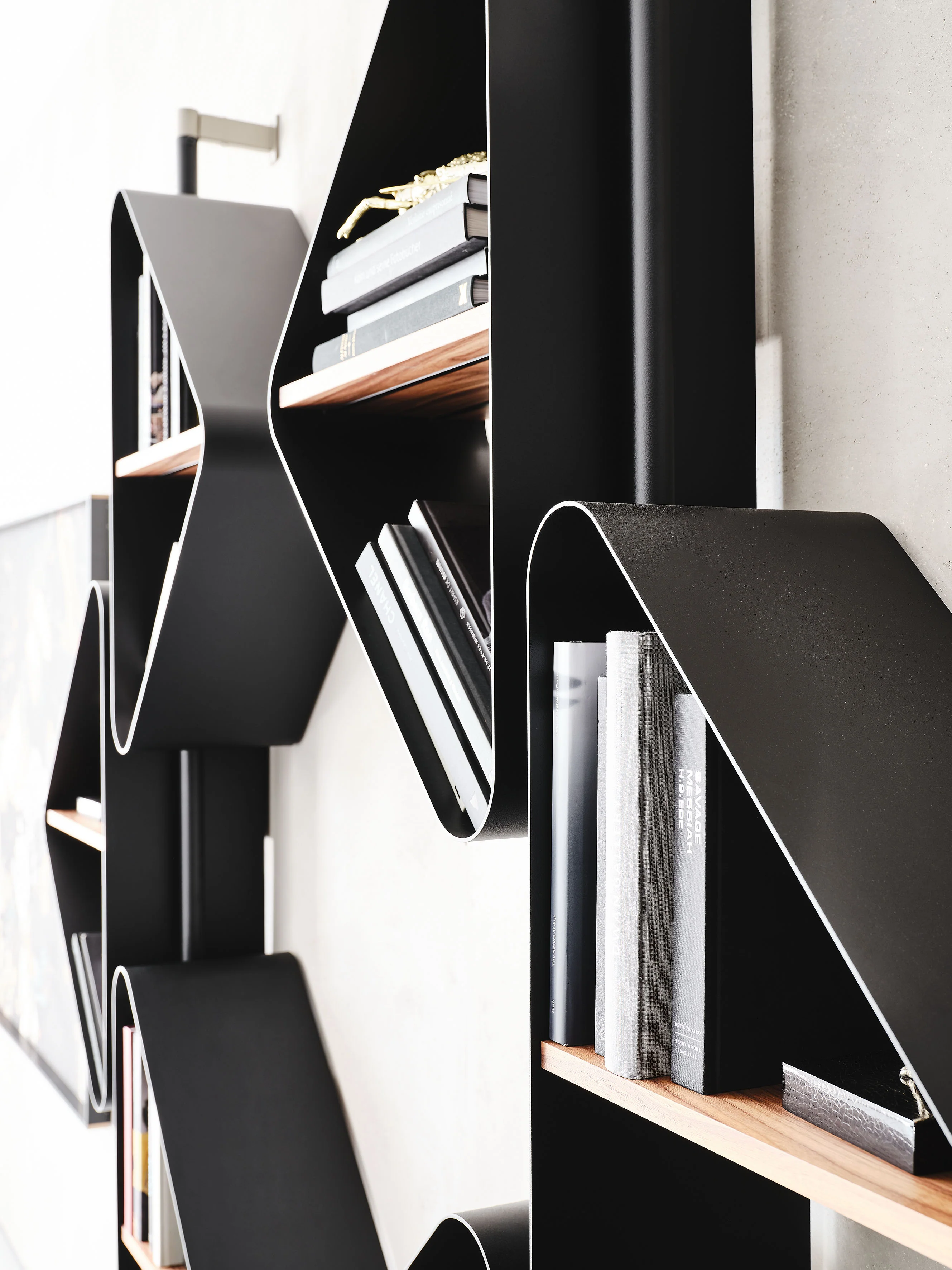 SPINNAKER Bookcase