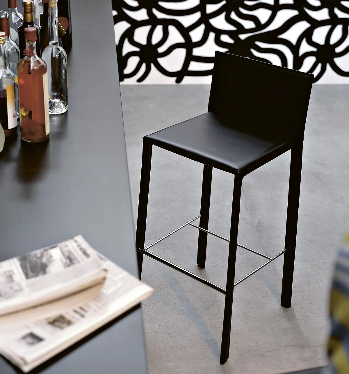 SLIM Bar Stool