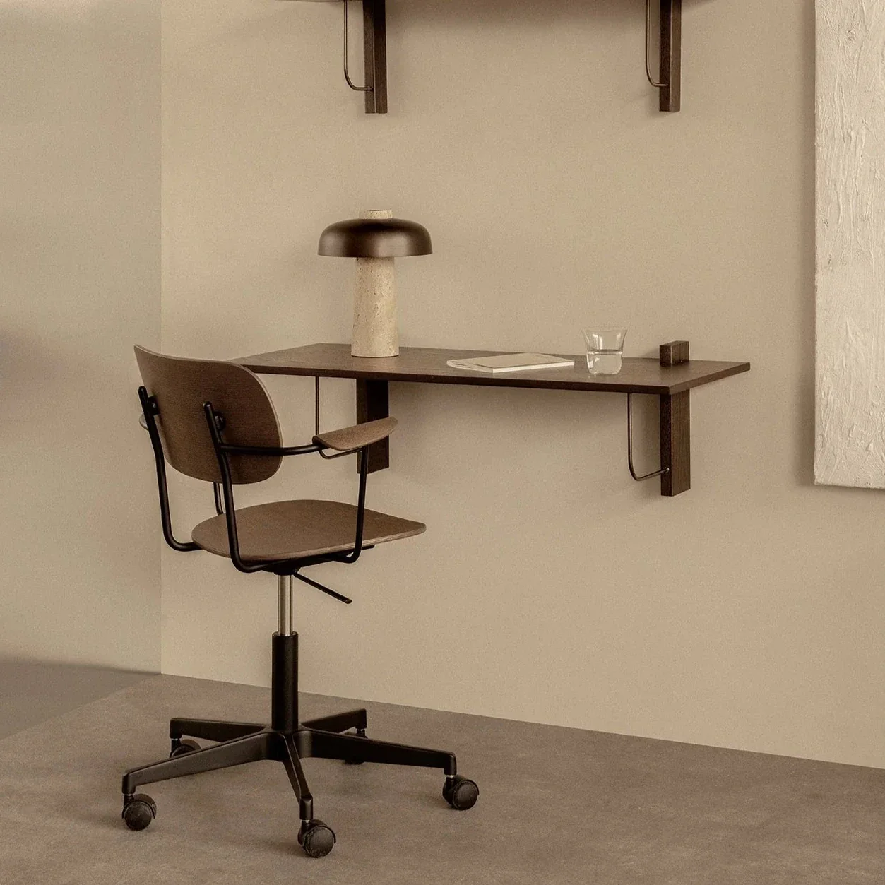 Co Task Chair with Armrests - VENEER