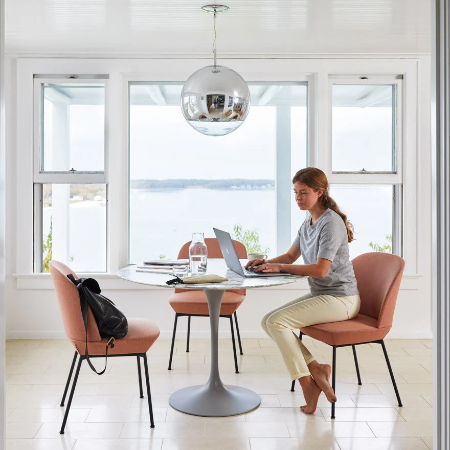 Saarinen Round Marble Dining Table