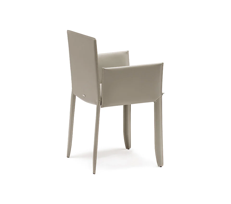 PIUMA Armchair