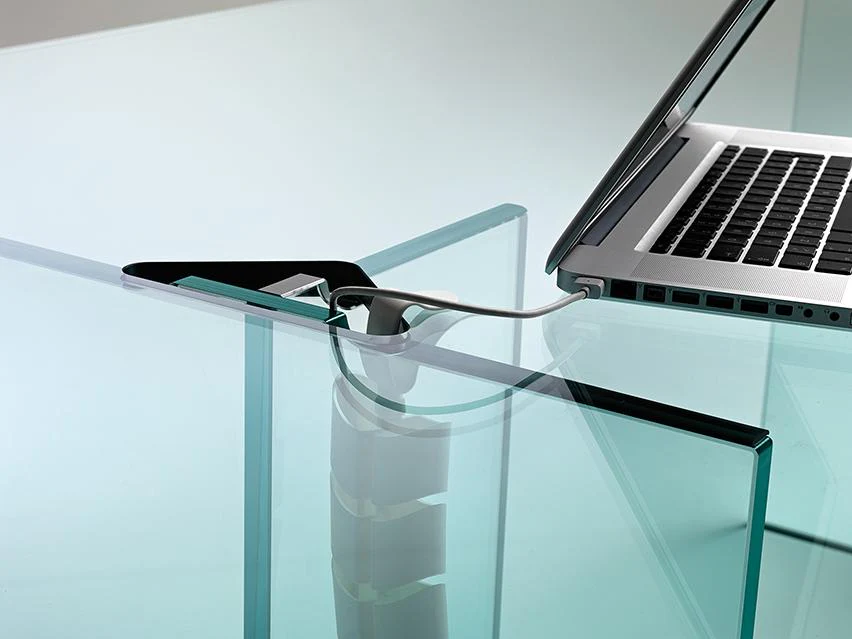 LLT ofx executive Desk