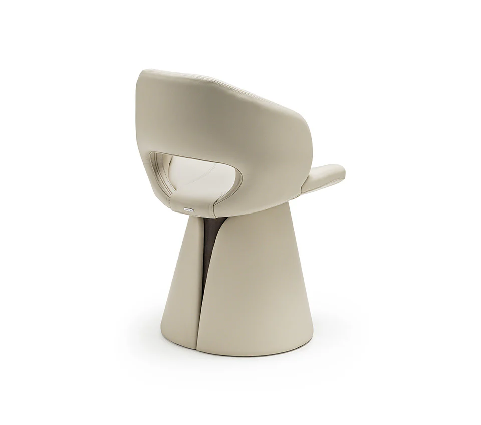 DAFNE Chair
