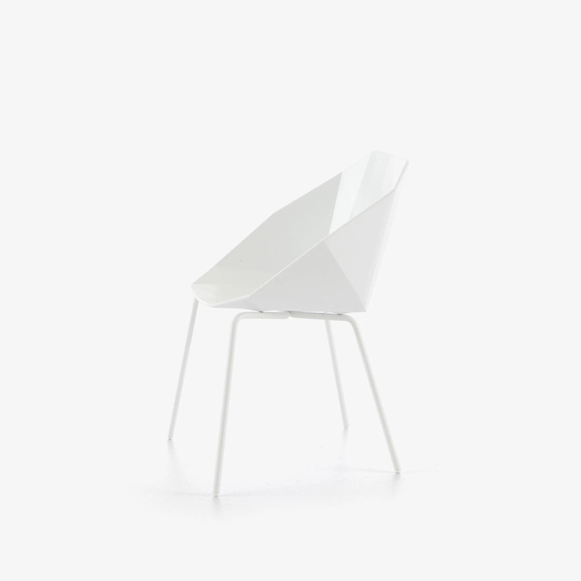 Rocher Chair/Bridge White White Lacquered Base