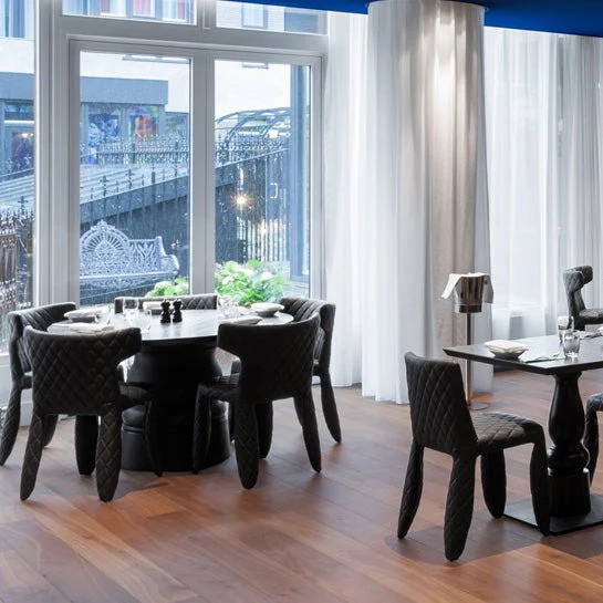 Container New Antiques 7156