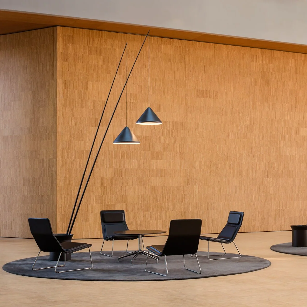 North 5600 Floor Lamp