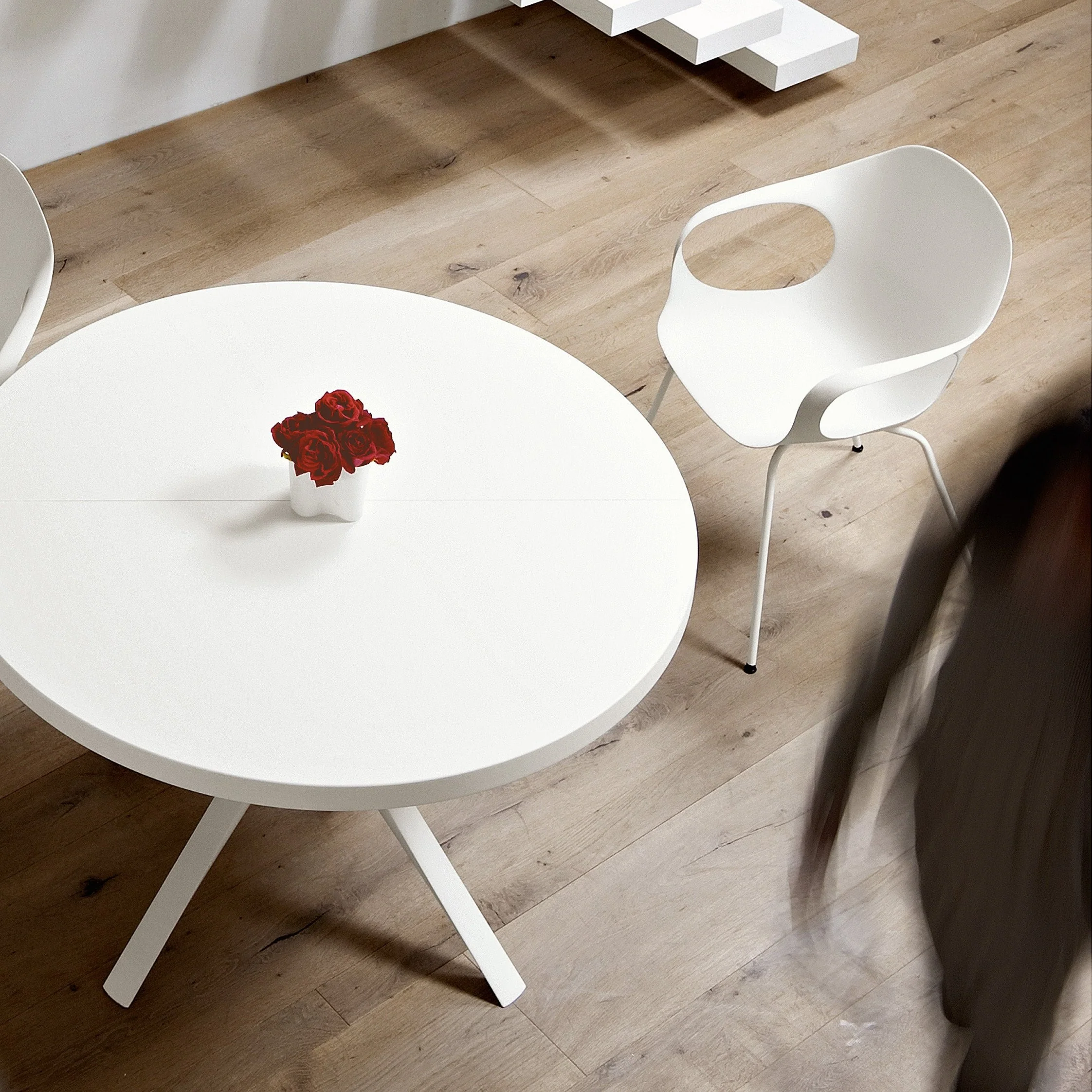 ELEPHANT Four Legs Chair - Polyurethane Seat