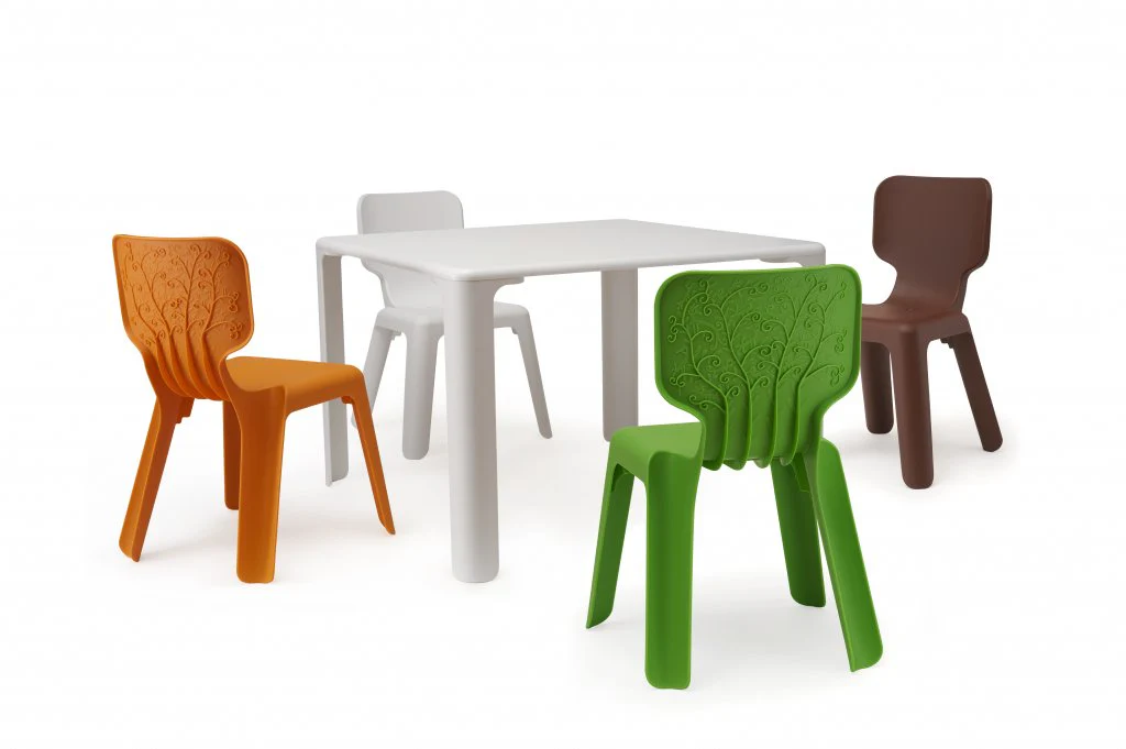 Alma Stacking chair for children, suitable for outdoor use