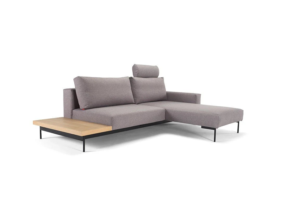 Bragi with side table