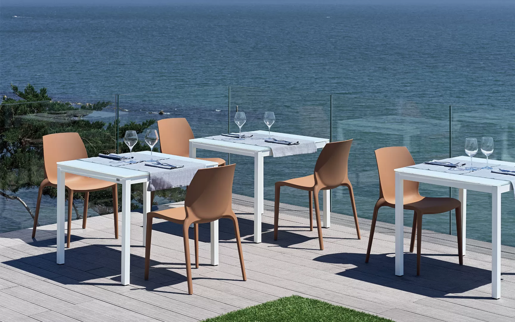 Hidra Stackable Chair with Seat Pads