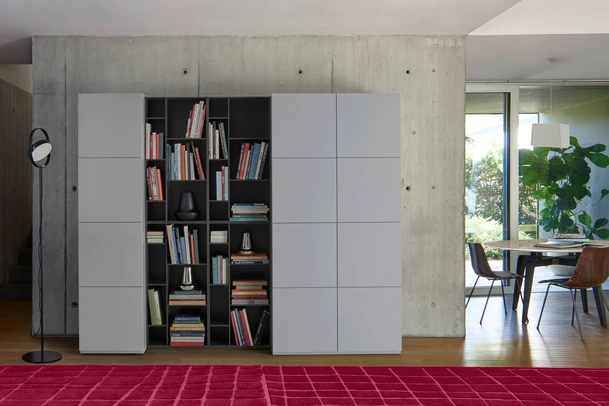 Book&Look Composition