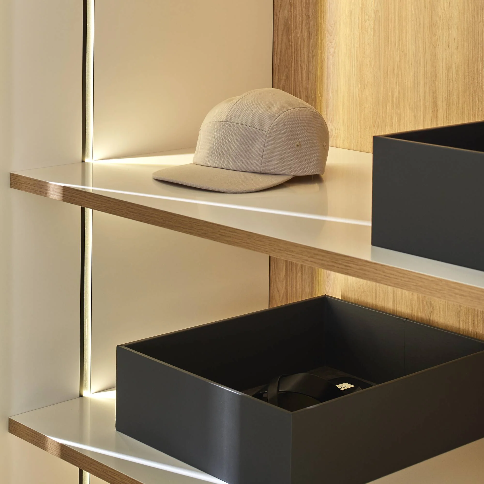 Todana - Wardrobe Composition